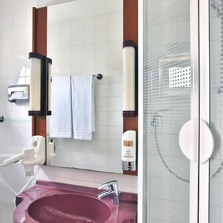 Star Zentrum, By Comfort Hotell 3*