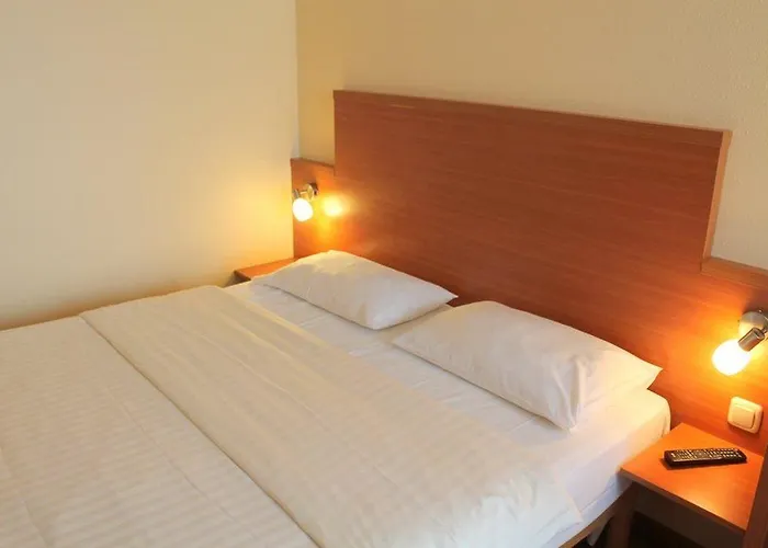 호텔 Star Zentrum, By Comfort 3*