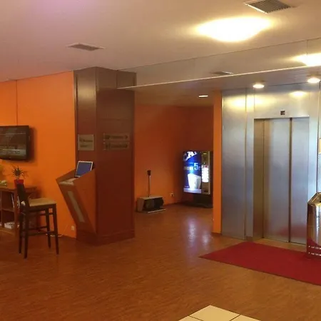 Star Zentrum, By Comfort Hotel 3*