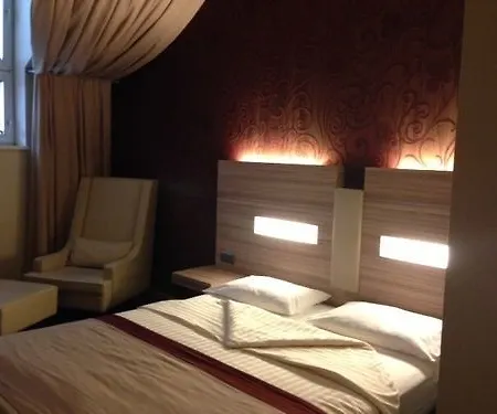 Star Zentrum, By Comfort 3* Řezno